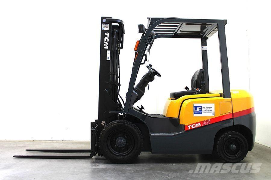 TCM FD 25 T 3 Carretillas diesel