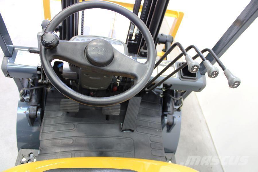 TCM FG 15 N 18 Carretillas LPG