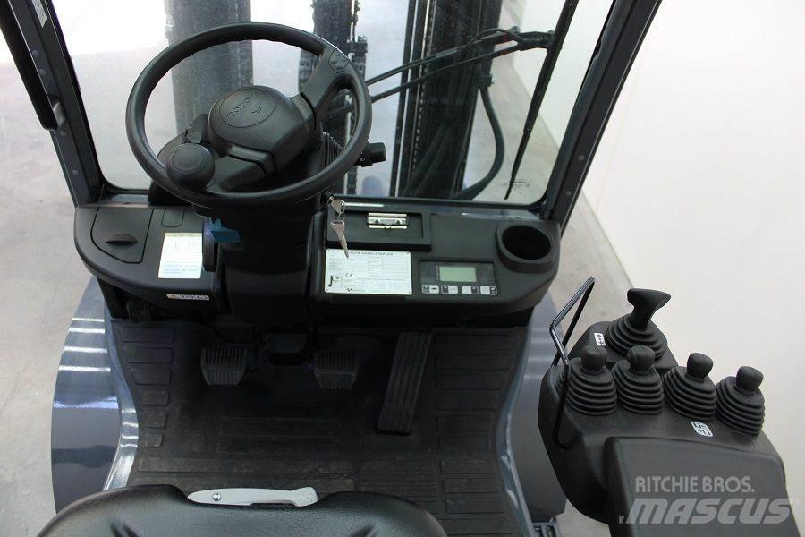 Toyota 02-8FGF25 Carretillas LPG