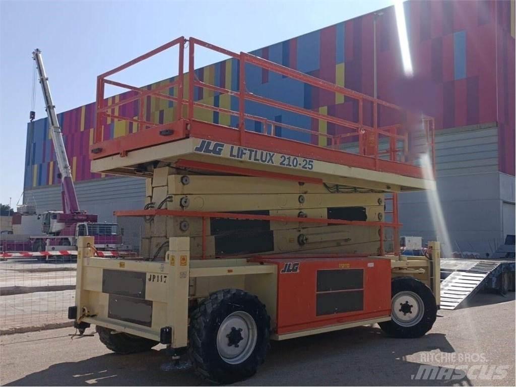 JLG 210-25 Plataformas tijera