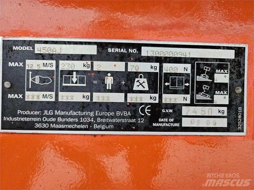JLG 450AJ Plataforma de trabajo articulada