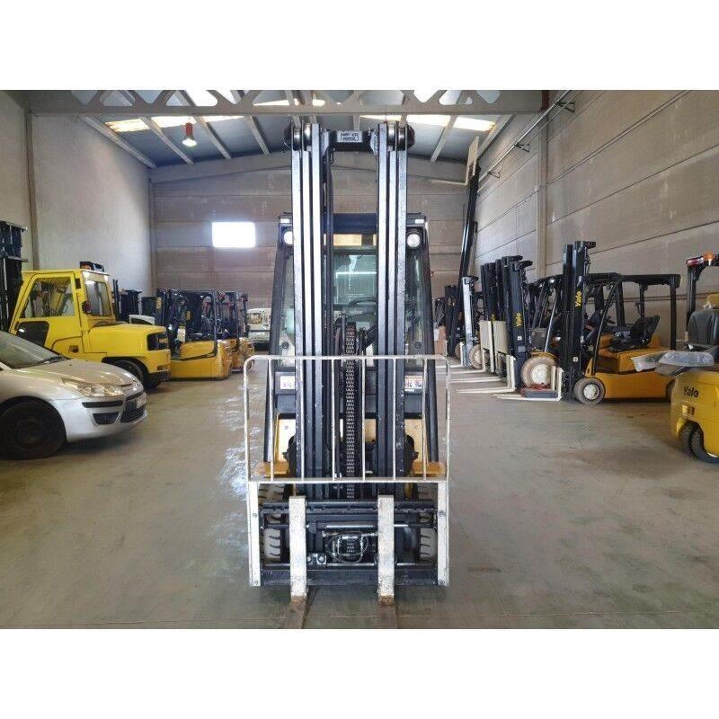 Yale LO2.5 Carretillas LPG
