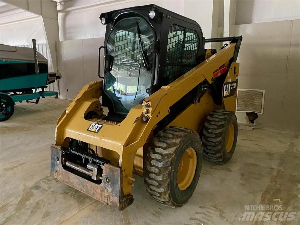 CAT 272D2 Minicargadoras