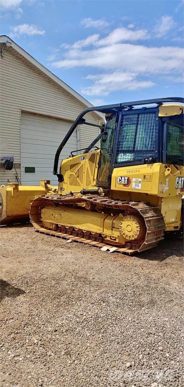 CAT D3 LGP Buldozer sobre oruga