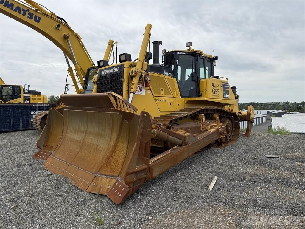 Komatsu D155AX-8 Buldozer sobre oruga