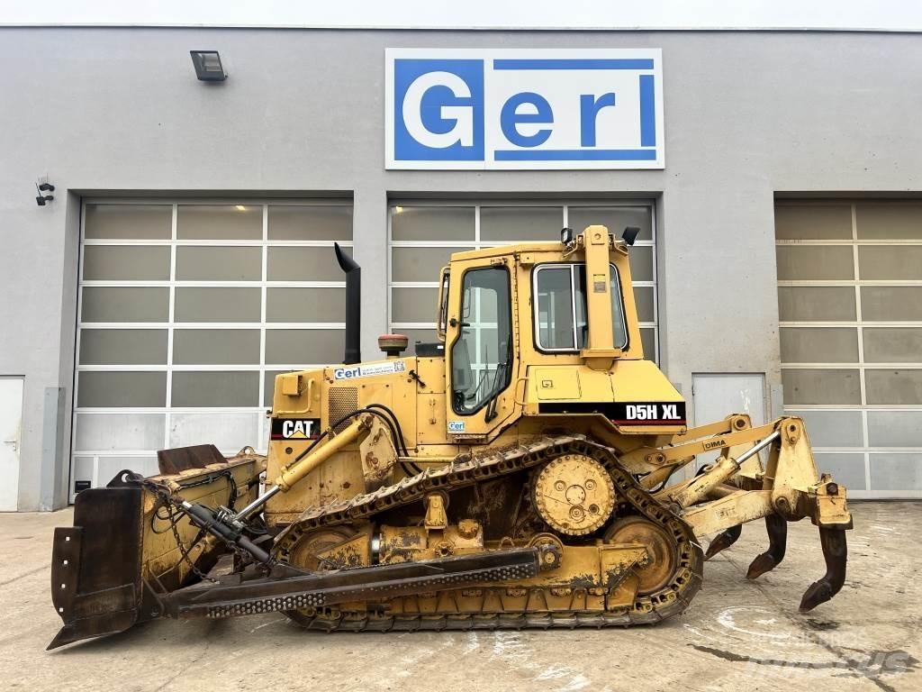 CAT D 5 H Buldozer sobre oruga