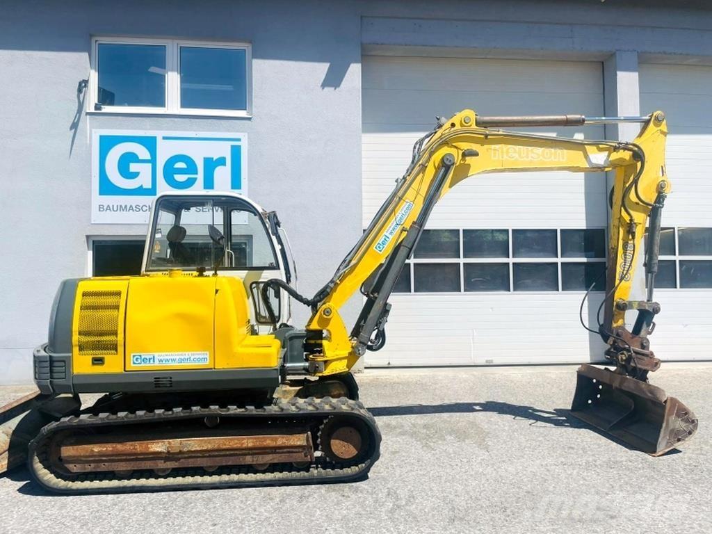 Neuson 8002 RDV Mini excavadoras < 7t