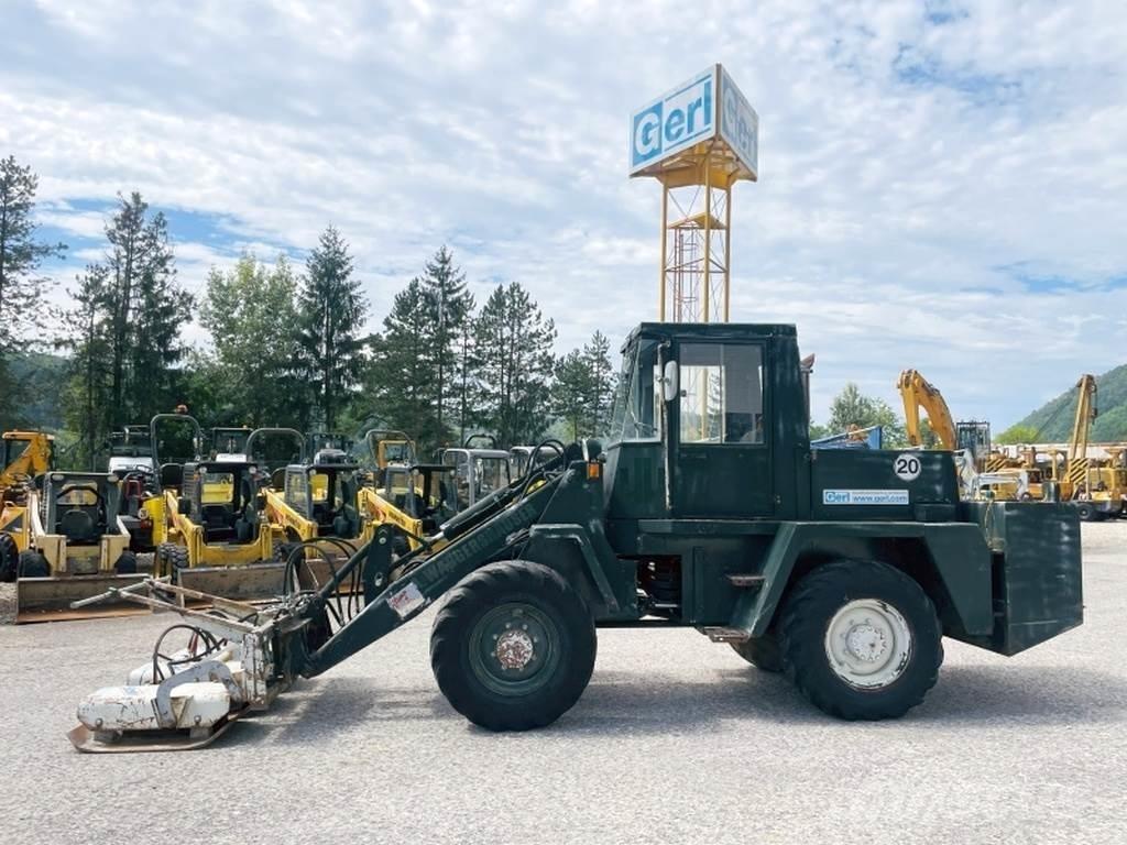 Schaeff ZL8 Cargadoras sobre ruedas