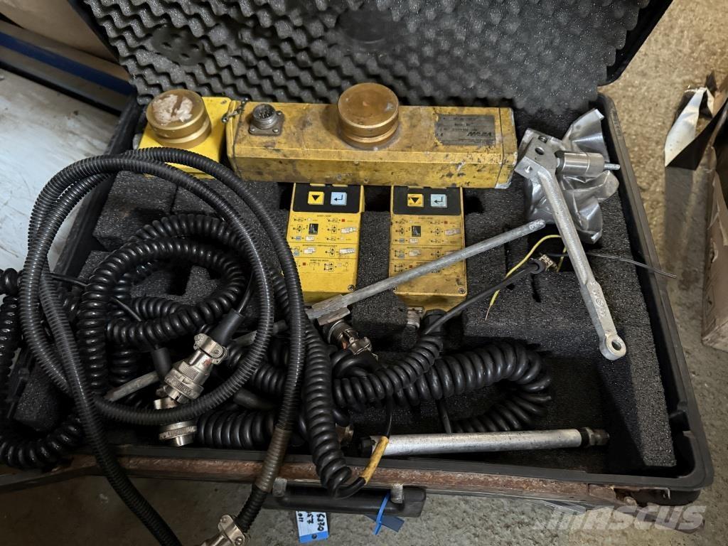 Volvo ABG P 6870 C Asfaltadoras