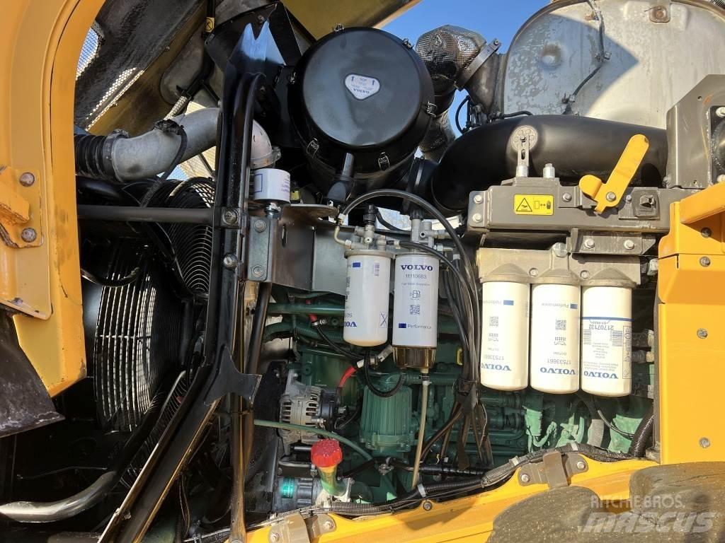 Volvo L 220 H Cargadoras sobre ruedas
