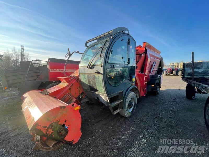 Kuhn SP 14 Mezcladoras distribuidoras