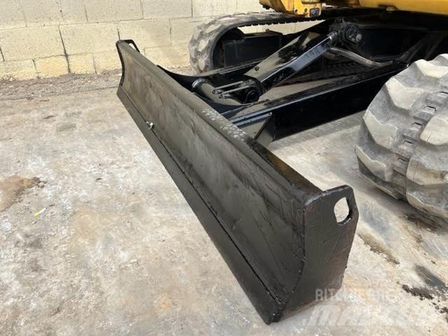 CAT 304E2 CR Mini excavadoras < 7t