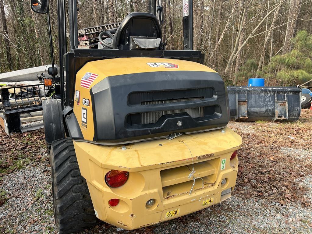 CAT 903D Cargadoras sobre ruedas