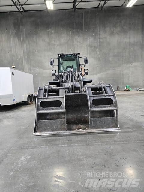 Doosan DL250-7 Cargadoras sobre ruedas