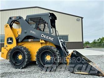 John Deere 318G Minicargadoras