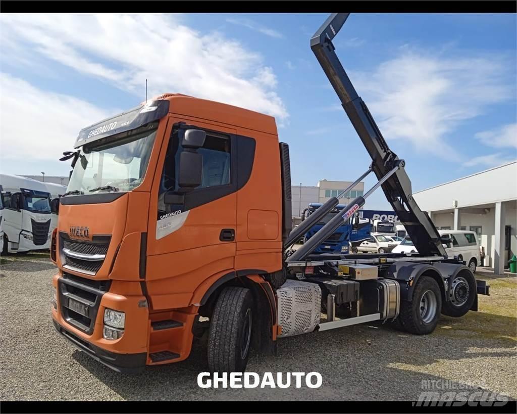 Iveco AS260S48Y/PS Camiones caja cerrada