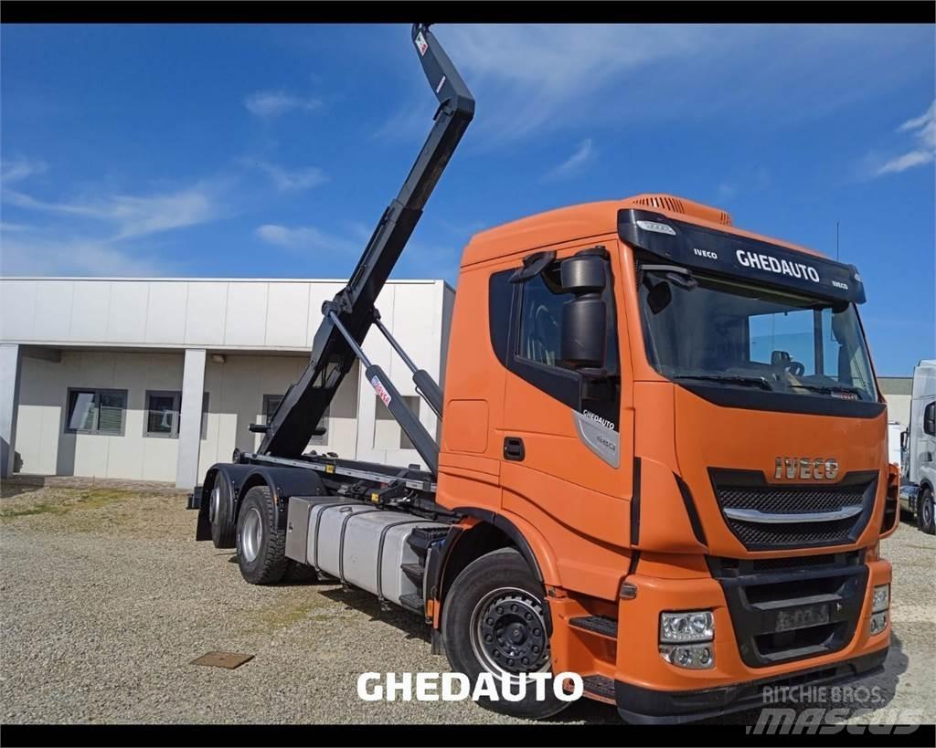 Iveco AS260S48Y/PS Camiones caja cerrada