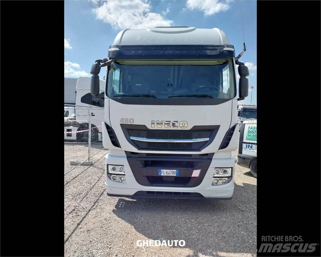 Iveco AS440S48T/P Camiones caja cerrada