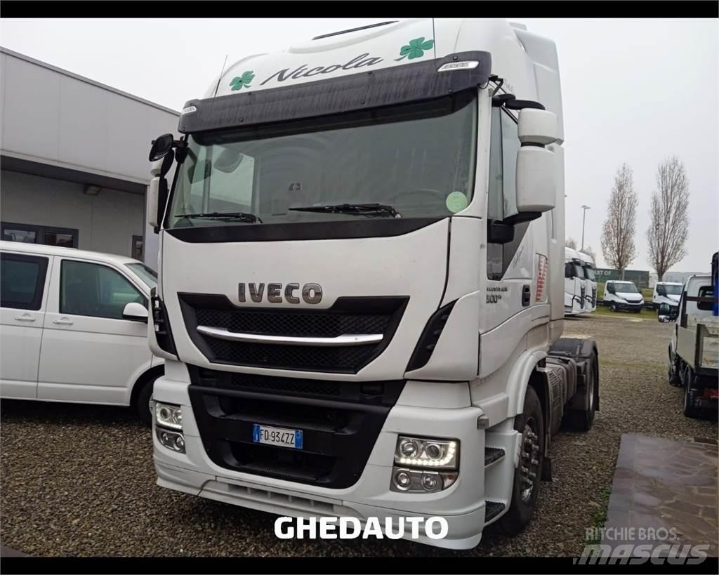 Iveco AS440ST/P Camiones caja cerrada