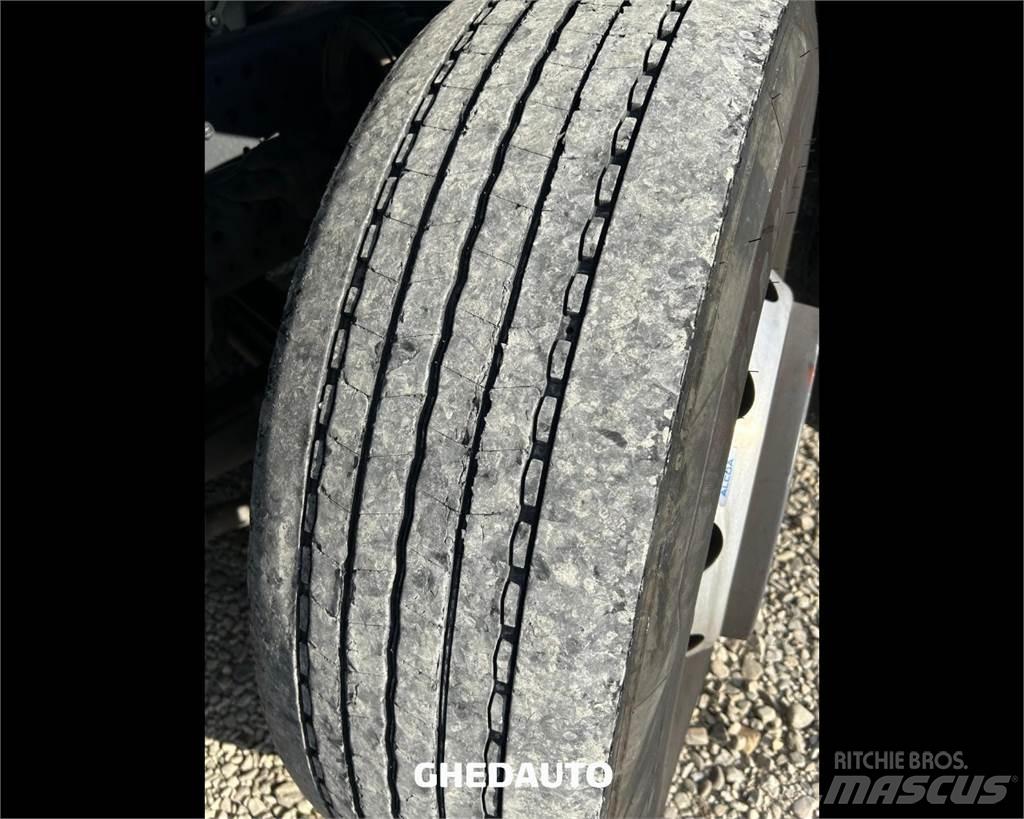 Iveco AS440ST/P Camiones caja cerrada