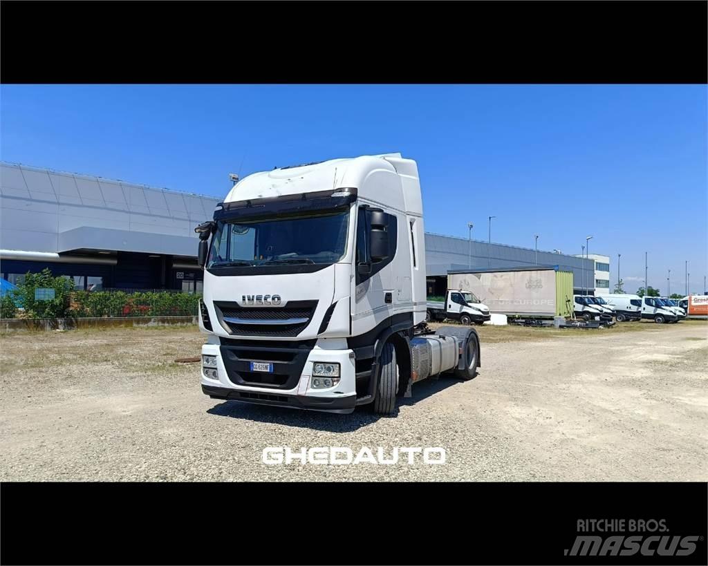 Iveco AS440ST/P Camiones caja cerrada