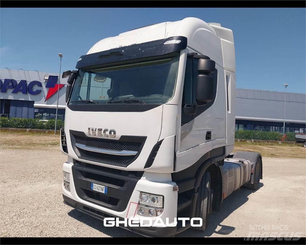 Iveco AS440ST/P Camiones caja cerrada
