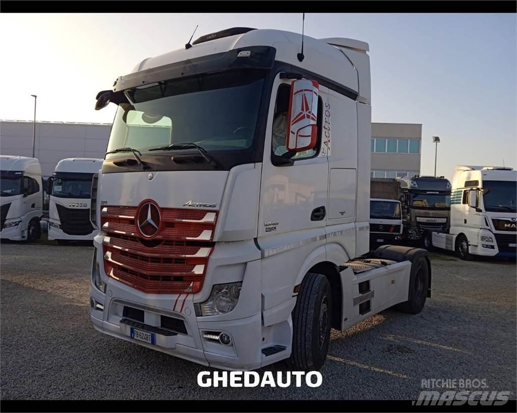 Mercedes-Benz ACTROS Camiones caja cerrada