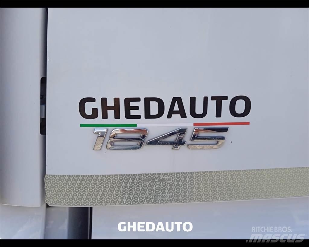 Mercedes-Benz ACTROS Camiones caja cerrada