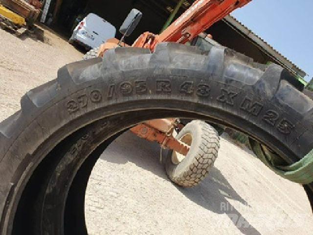 Michelin XM 25 Agricultura - Otros