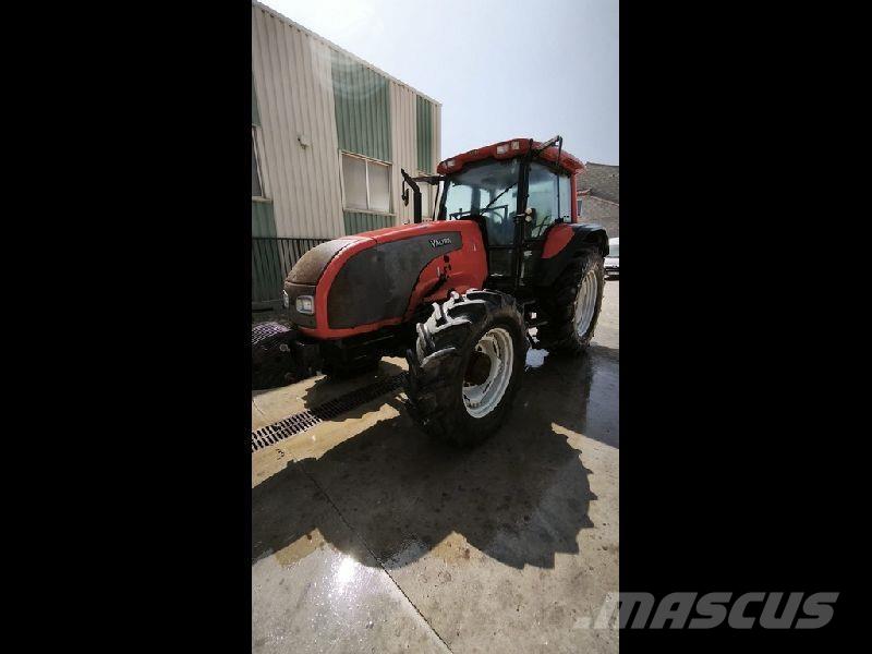 Valtra T140 Tractores