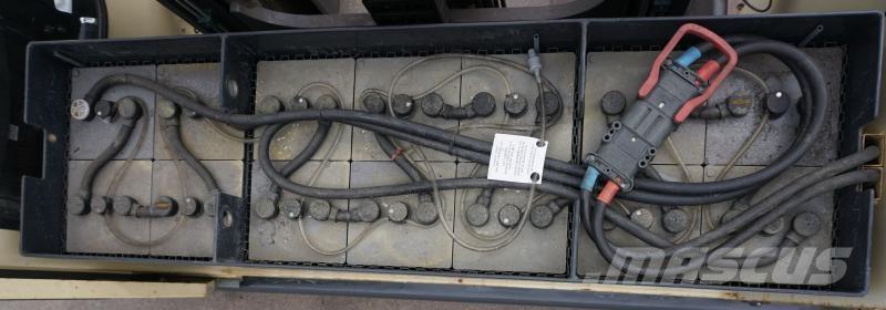 Hubtex S40E Carretillas de carga lateral