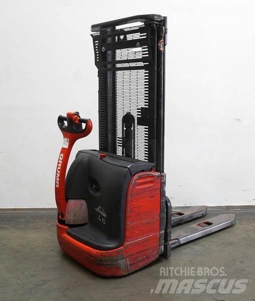 Linde L 10 379 Apiladores eléctricos autopropulsados