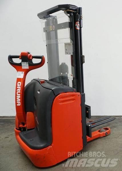 Linde L 10 379 Apiladores eléctricos autopropulsados