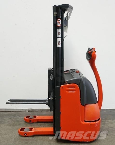 Linde L 10 379 Apiladores eléctricos autopropulsados