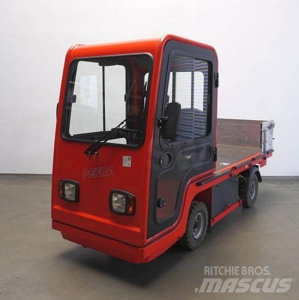 Pefra 610 Cabeza tractora