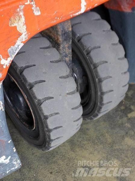 Toyota 7FBEF16 Otras carretillas elevadoras