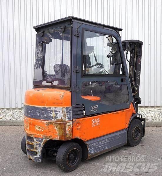Toyota 7FBMF25 Otras carretillas elevadoras