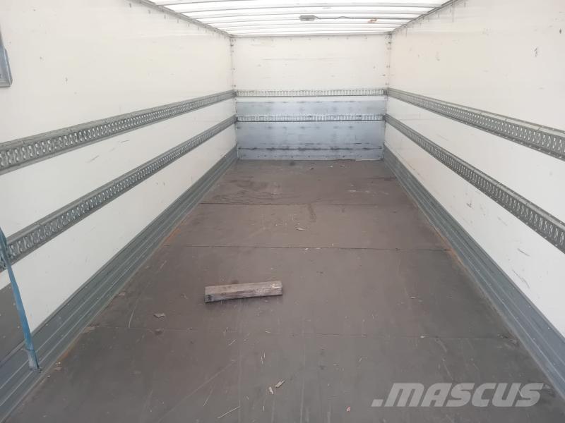 DAF LF45 Camiones caja cerrada
