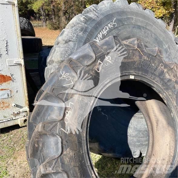 BKT 480/70R34 Construcción - Otros