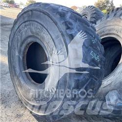  MAXAM 26.5R25 Neumáticos, ruedas y llantas