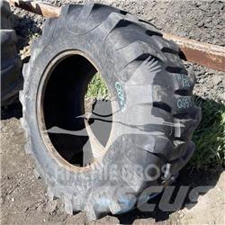 Titan 17.5L24 Neumáticos, ruedas y llantas