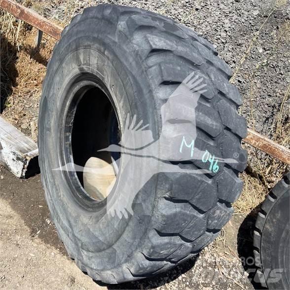 Titan 20.5R25 Neumáticos, ruedas y llantas