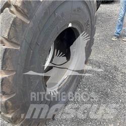 Titan 20.5R25 Neumáticos, ruedas y llantas