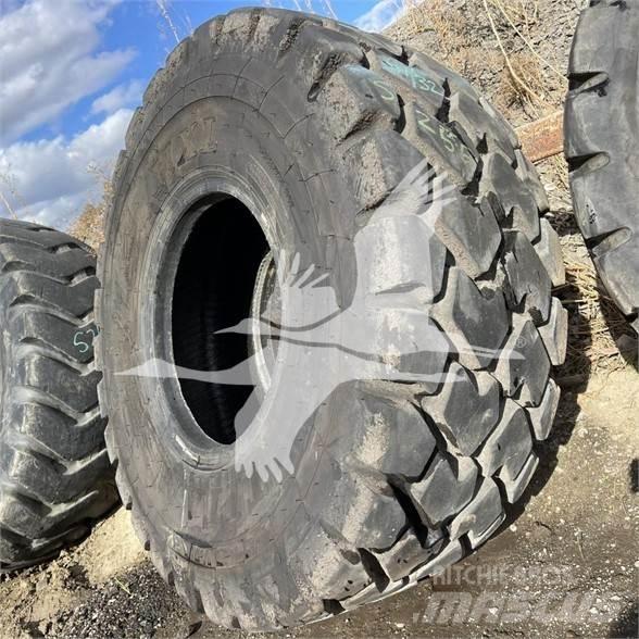 Titan 20.5R25 Neumáticos, ruedas y llantas