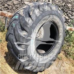 Titan 20.5x25 Neumáticos, ruedas y llantas