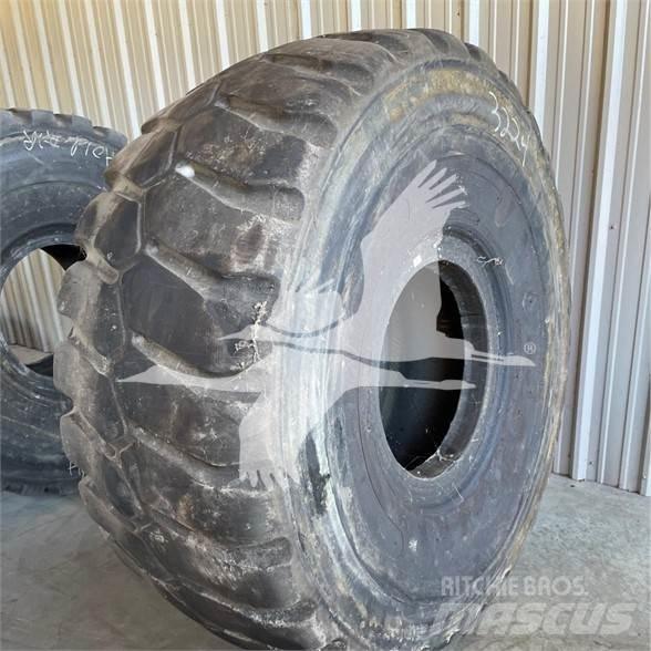 Titan 29.5R25 Neumáticos, ruedas y llantas