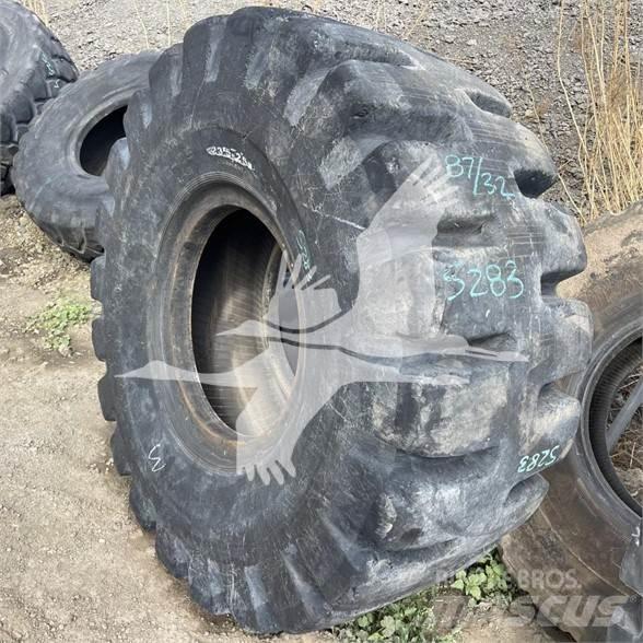 Toyo 23.5x25 Neumáticos, ruedas y llantas