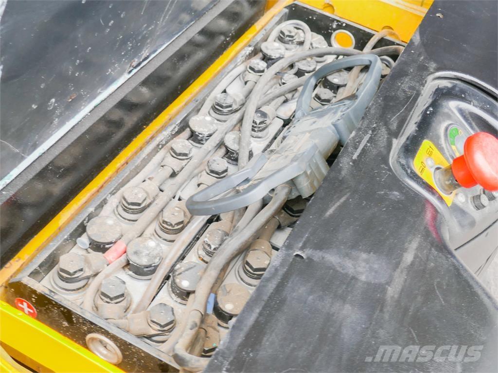 Hyster S 1.4-40 Apiladores eléctricos