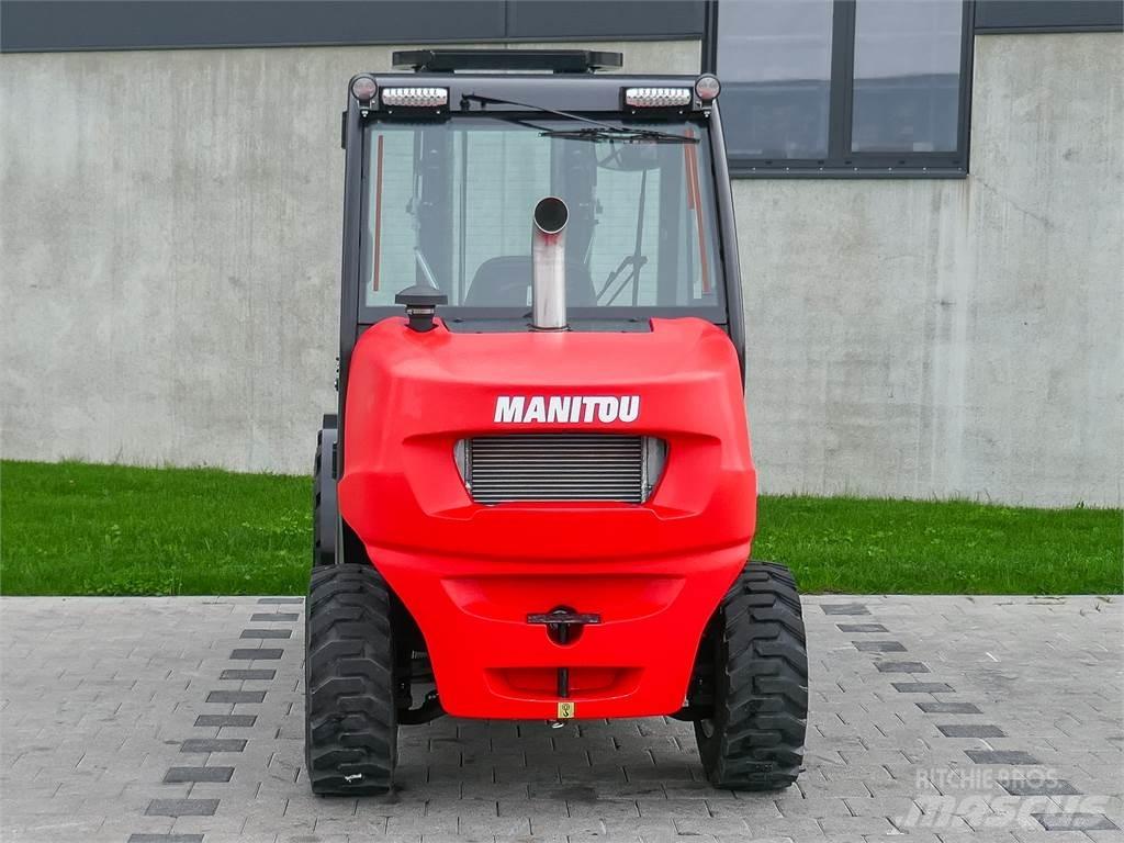 Manitou MC 25-4 Carretillas elevadoras todo terreno