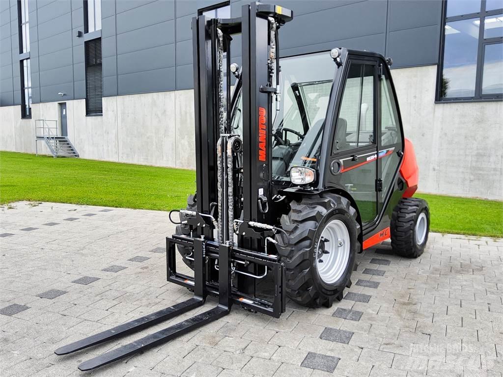 Manitou MC 25-4 Carretillas elevadoras todo terreno